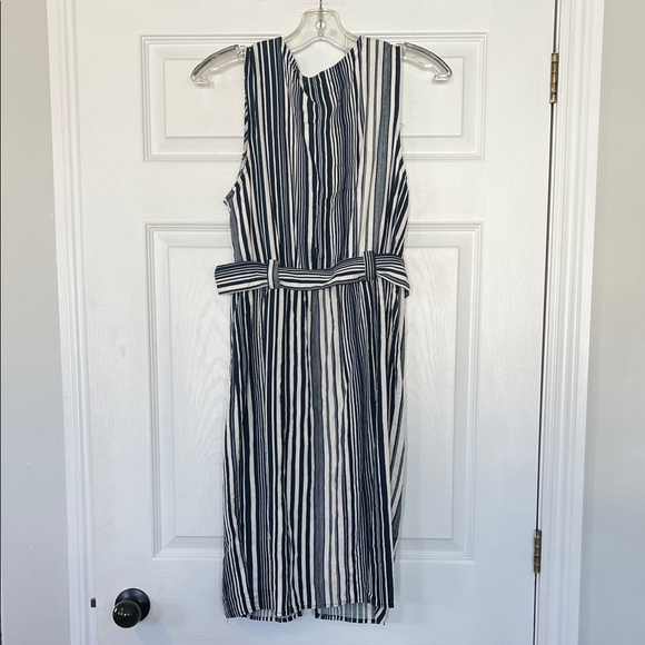 🌴vacation pick🌴Monteau Blue and White Chevron Midi Dress - Picture 3 of 4